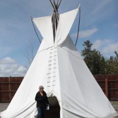Yellowstone Wolf and Grizzly Center